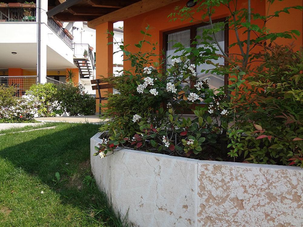 Aparthotel Borgo Blu Poggio Lazise Exterior foto