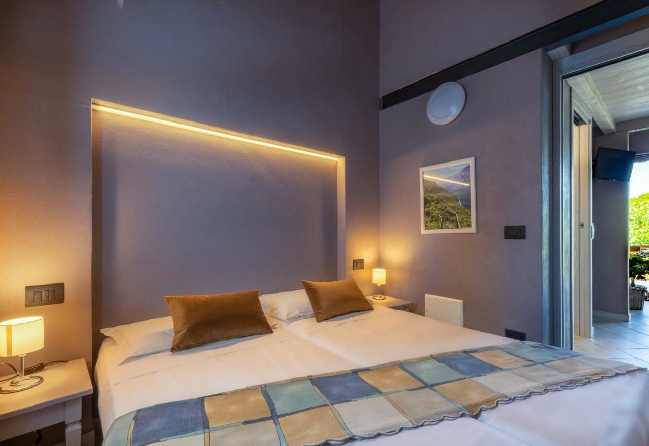 Aparthotel Borgo Blu Poggio Lazise Exterior foto